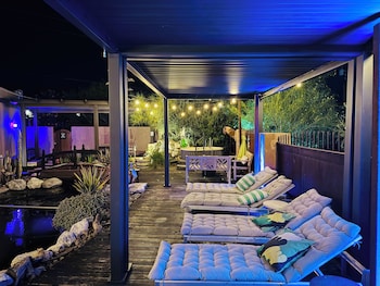 mi kasa hot springs 420 adults only clothing optional
