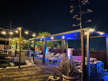 mi kasa hot springs 420 adults only clothing optional
