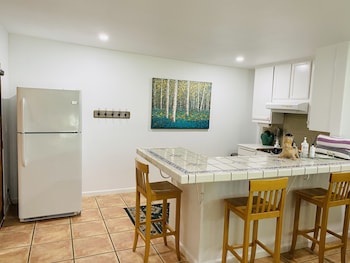 Mi Kasa Hot Springs 420, Adults Only, Clothing Optional,Palm Springs>>Desert Hot Springs,2.5 star