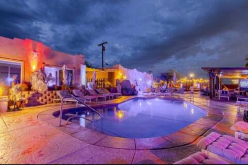 mi kasa hot springs 420 adults only clothing optional