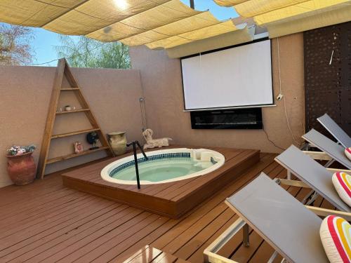 mi kasa hot springs 420 adults only clothing optional