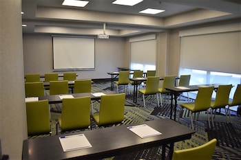 holiday inn express and suites charlotte concord i 85 by ihg