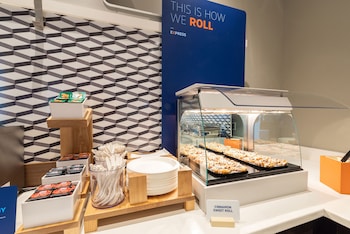 holiday inn express and suites charlotte concord i 85 by ihg