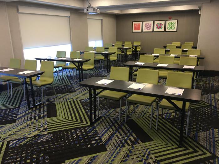 holiday inn express and suites charlotte concord i 85 by ihg