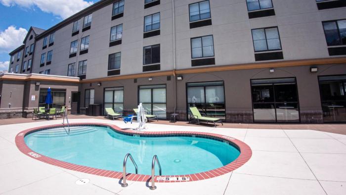 holiday inn express and suites charlotte concord i 85 by ihg