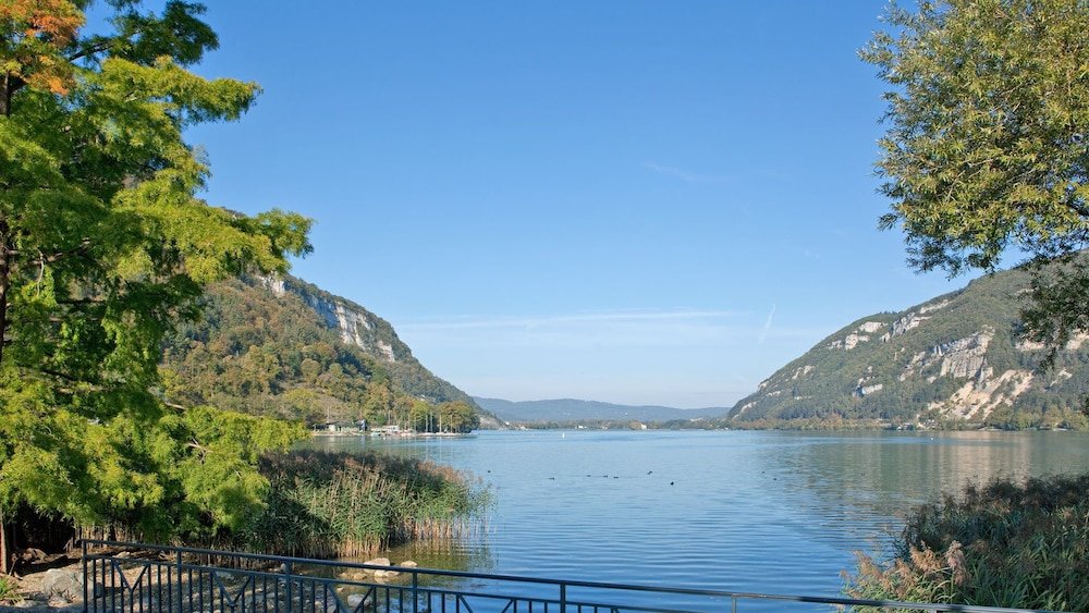 logis hotel lembarcadere