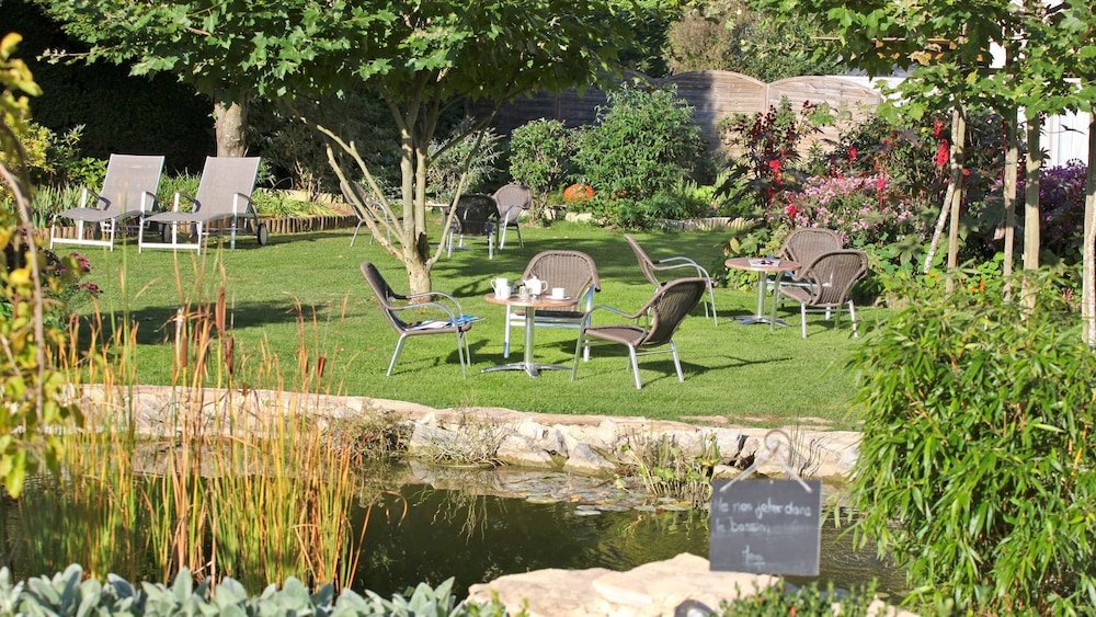 logis hotel lembarcadere