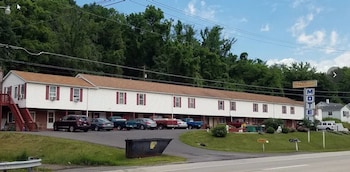 Stardust Motel,,2.5 star