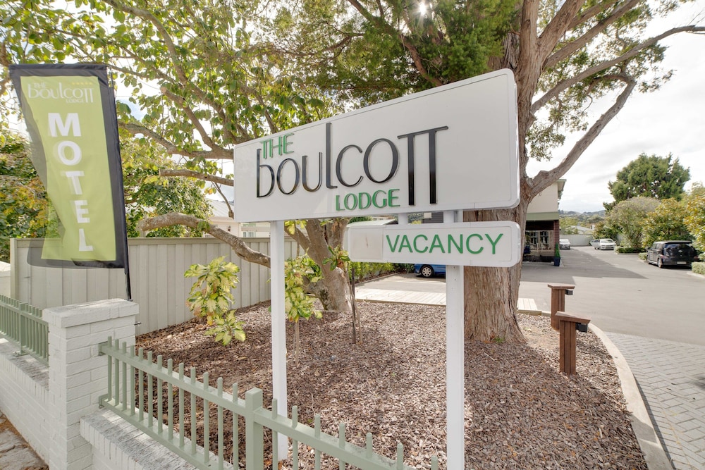 boulcott lodge