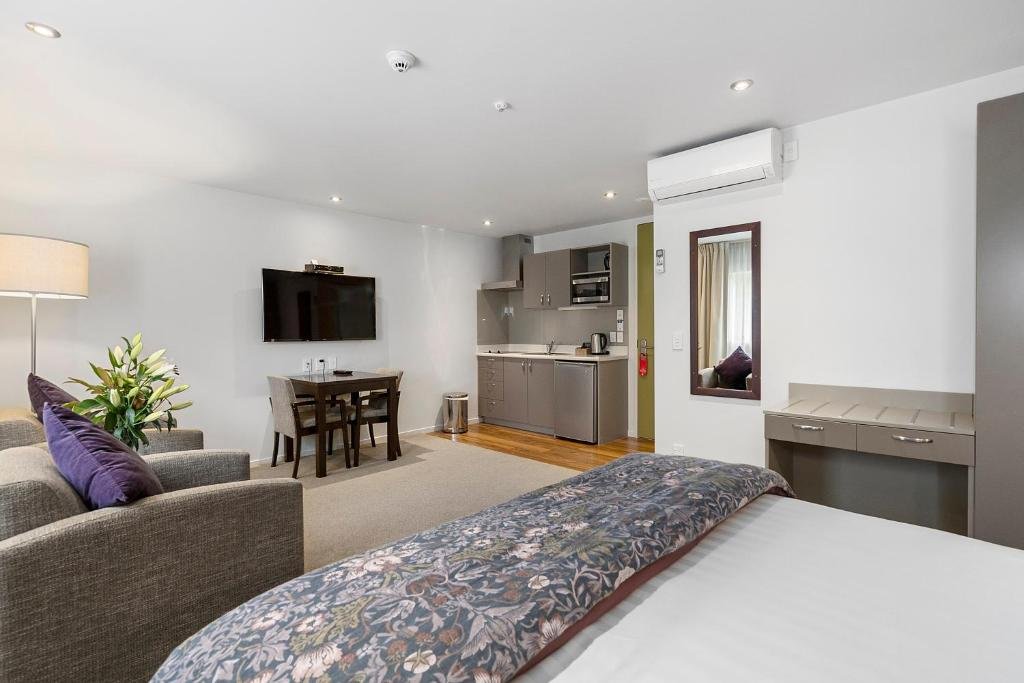 Boulcott Lodge,Lower Hutt>>Boulcott,4 star