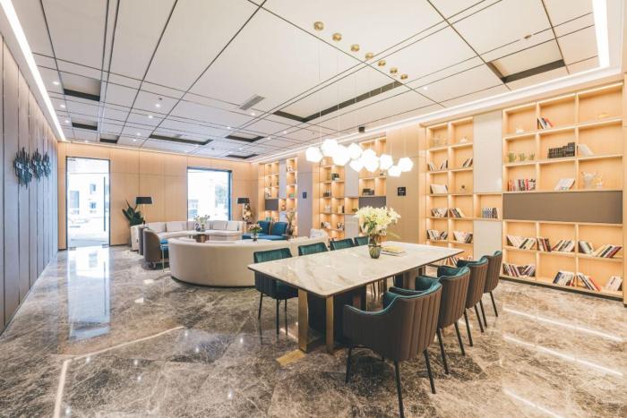 atour hotel wuxi berkesy