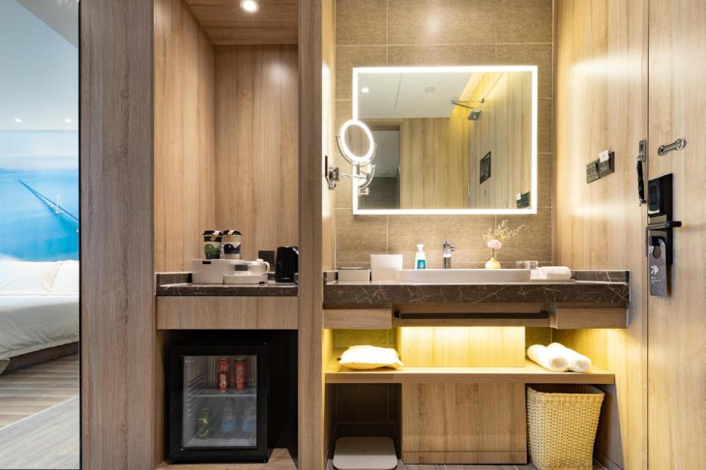 atour hotel zhuhai xiangzhou aoyuan plaza