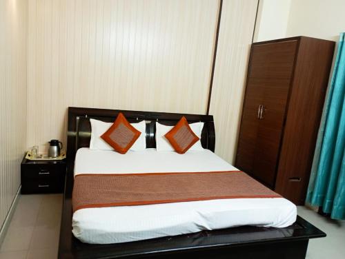 hotel home stay dwarka