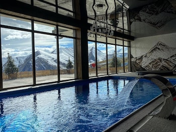 new gudauri atrium