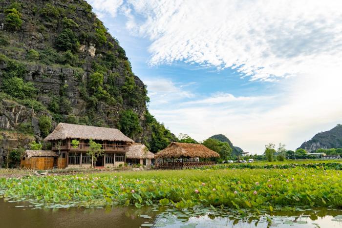 muong village ninh binh