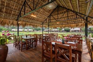 muong village ninh binh