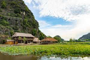 muong village ninh binh