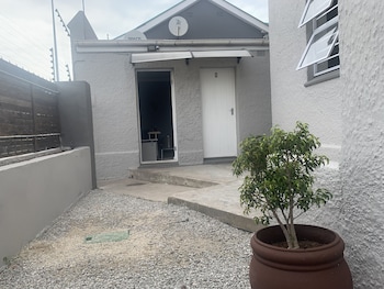 kingsworth inn port elizabeth