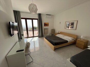 villa leucatia bedandevents