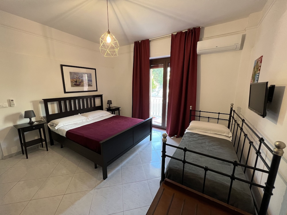 villa leucatia bedandevents