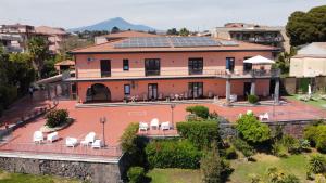 santagata li battiati