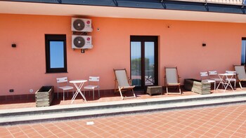 santagata li battiati