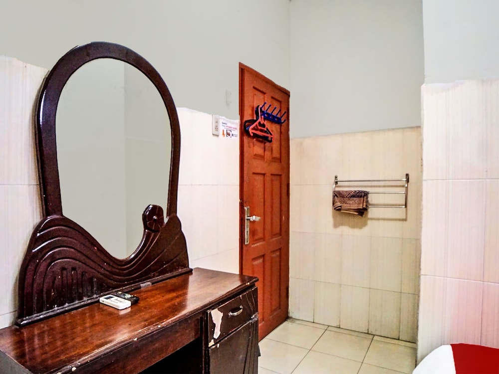 oyo 91706 hotel serena anggrek