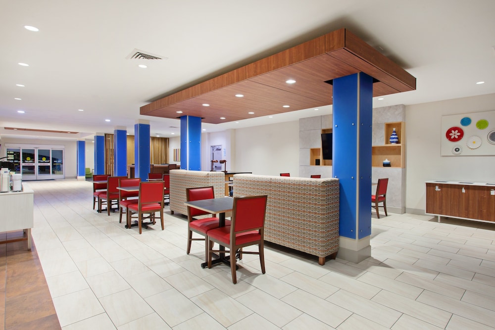 holiday inn express and suites corona by ihg