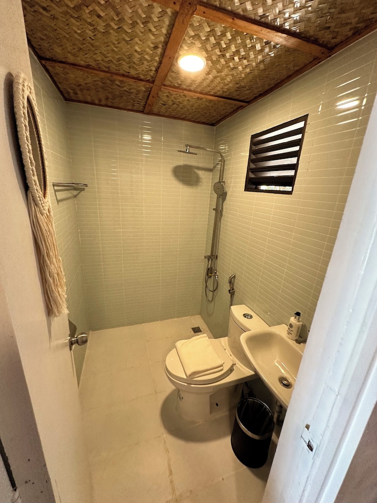 el nido beach huts