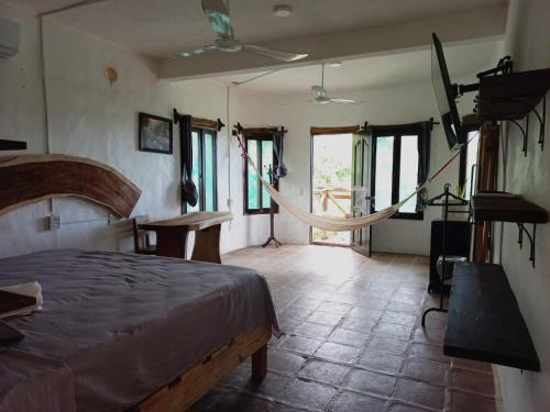 hotel quinto sol
