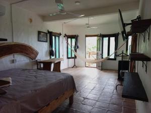 hotel quinto sol