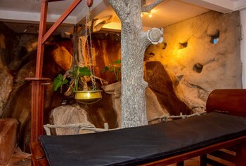 sinharaja park hotel