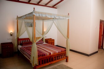 sinharaja park hotel