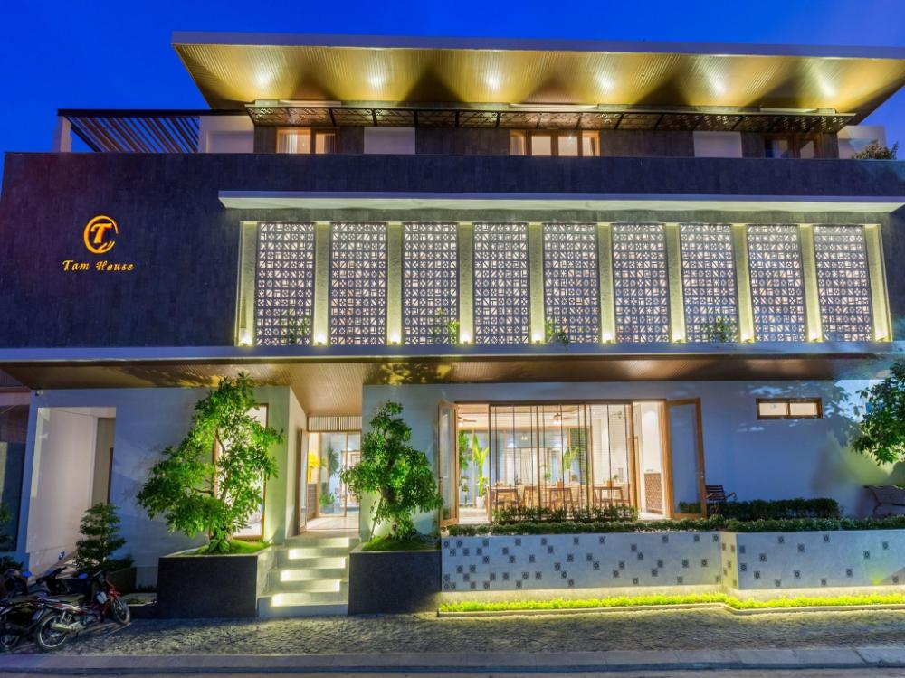 tam house villa hotel pool view room