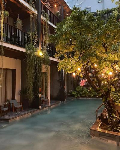 tam house villa hotel pool view room