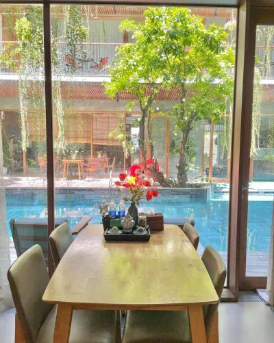 tam house villa hotel pool view room