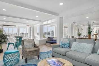 The Cove At Rockport Hotel,,2 star