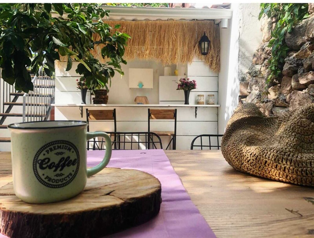 la luna otel cunda