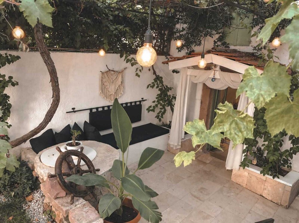la luna otel cunda