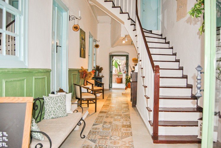 la luna otel cunda