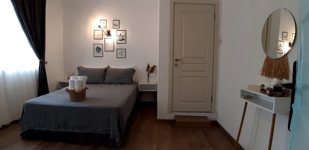 La Luna Otel Cunda,,0 star