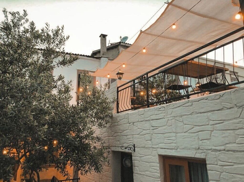 La Luna Otel Cunda,,0 star