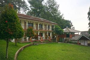 Cunang Hill Hotel & Resort,,3 star