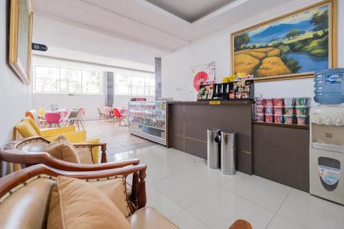 formerly reddoorz near jawa timur park 2