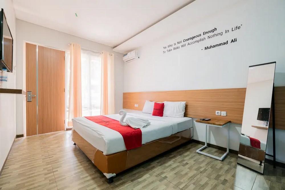 formerly reddoorz near jawa timur park 2