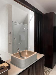 aborest tropical hostel