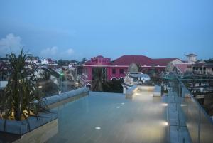 aborest tropical hostel