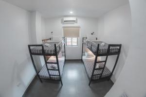 pooltop phnom penh