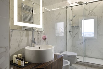 elle boutique hotel