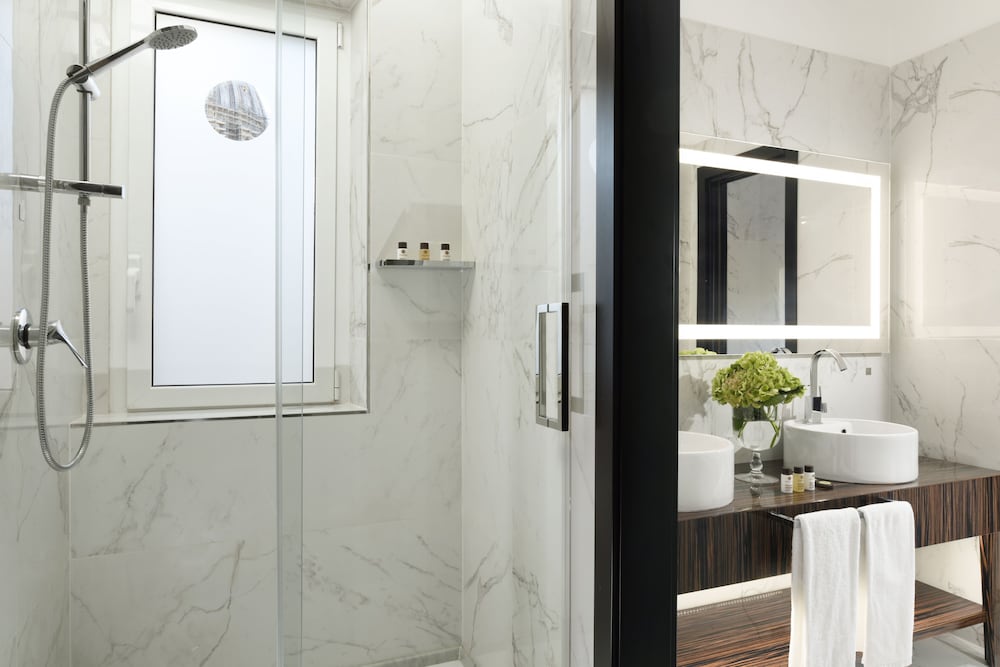 elle boutique hotel